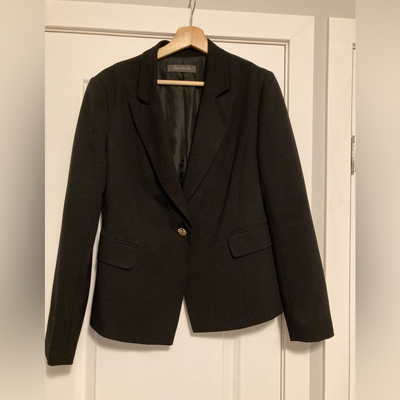 Suzy Shier Blazer - Picture 1 of 7